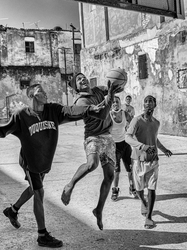 Playing Basketball a Andreas Bauer