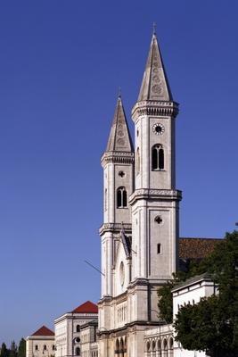 Ludwigskirche in München a Claus Lenski