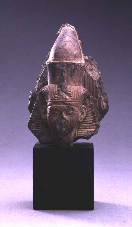 Head of a king, protected a Egizi