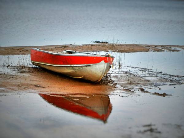 The Lonely Boat a FRANK DERNBACH