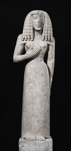 Female statue, known as the Auxerre Goddess a Greci Greci