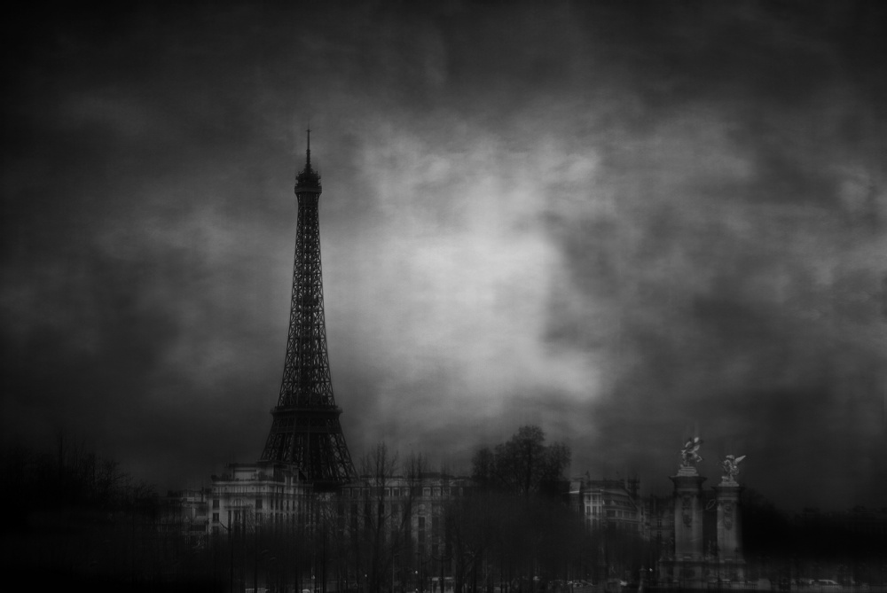 Dreaming of Paris a Jose C. Lobato