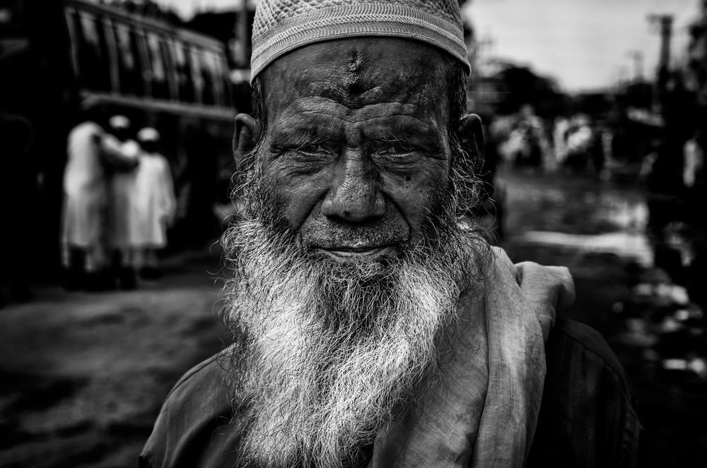 Man from Bangladesh. a Joxe Inazio Kuesta Garmendia