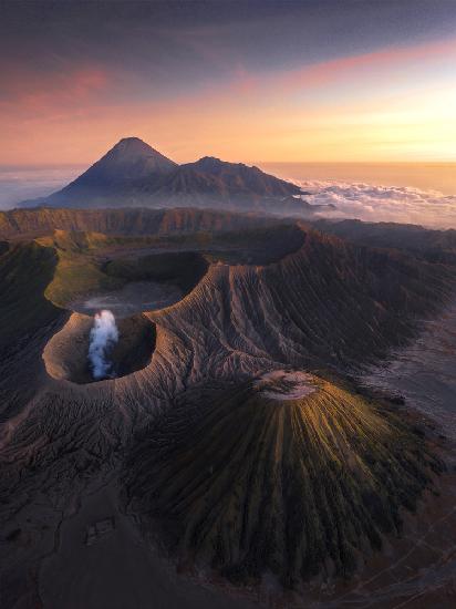 the bromo volcano