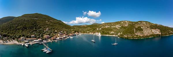 Sivota ein Hafenort im Süden der Ionischen Insel Lefkada, Griechenland a Miro May