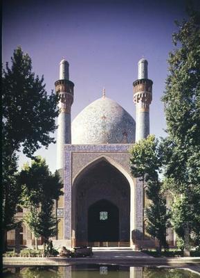 View of the mosque-madrasa constructed under Husayn I (reigned 1694-1722) 1706-14 (photo) (see also a 
