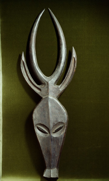 Congo, Kwele, animal mask / wood a 