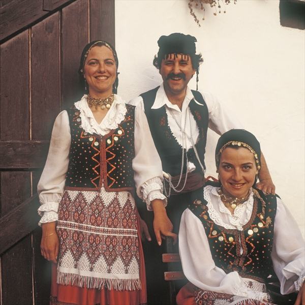 Three Cretans (photo)  a 