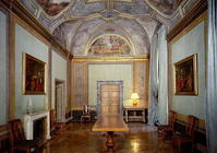 Veduta del Camerino con affreschi di Annibale Carracci