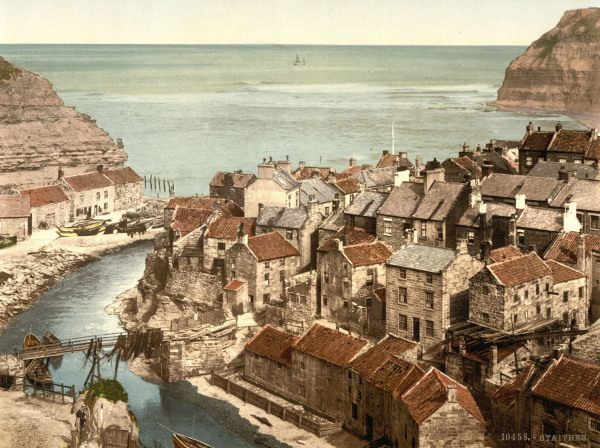 Whitby, Staithes a 