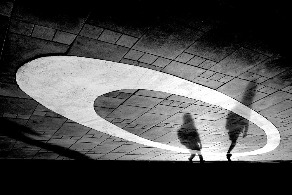 Shadows in the Ring a Panfil Pirvulescu