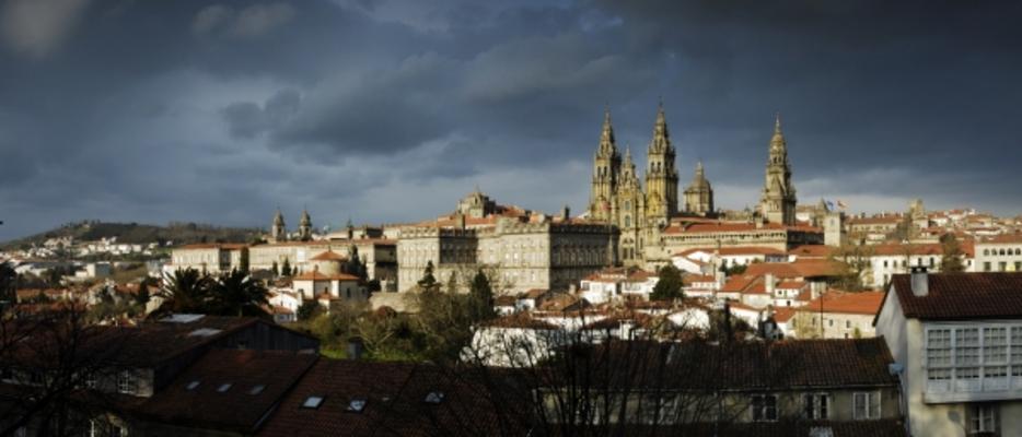 Santiago de Compostela, Panorama - Rene Wersand come stampa d\'arte o  dipinto.