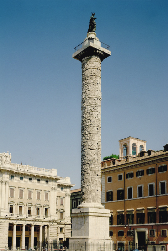 View of Trajan's Column a Arte Romana