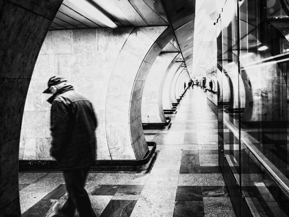 Man in the underground a Rudolf Baranovic